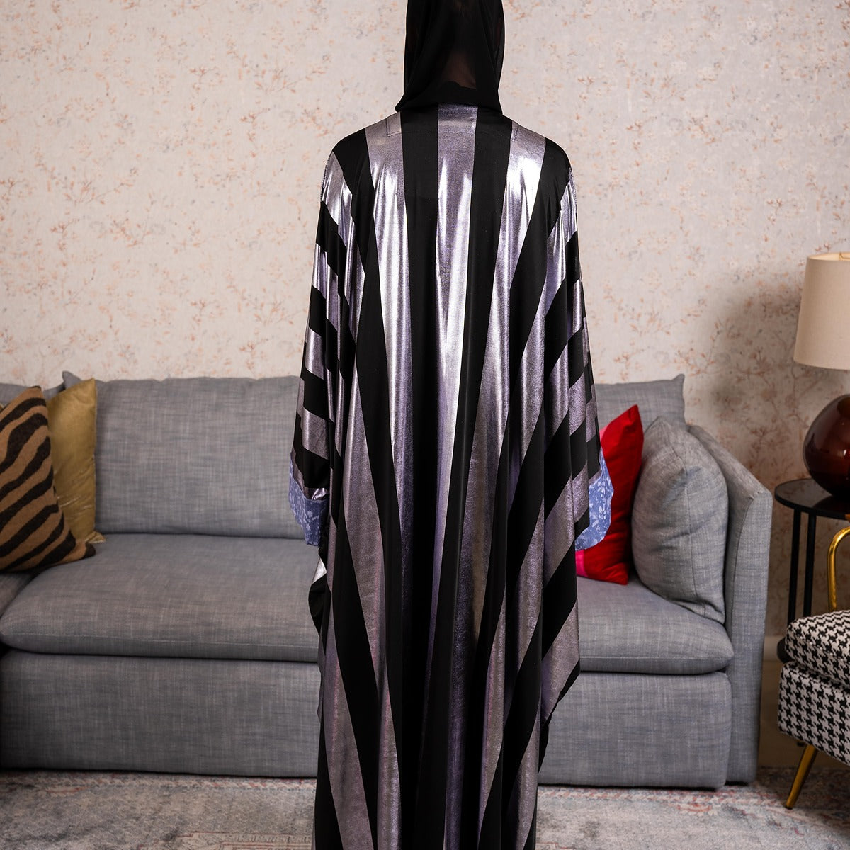 Selver stripe Abaya